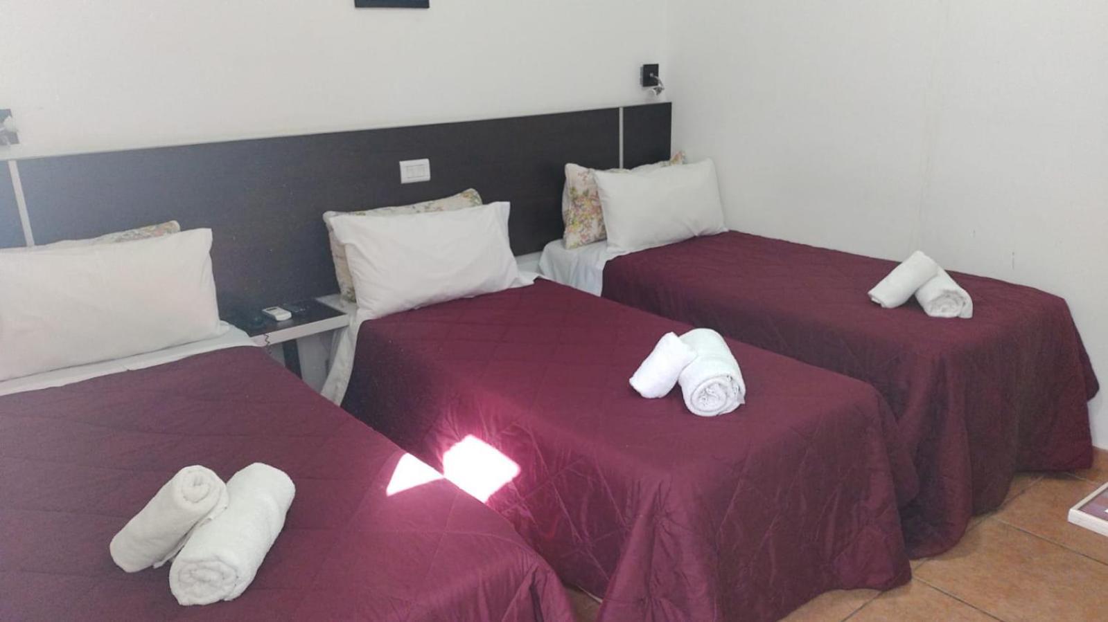 סן חואן Hotel Ischigualasto מראה חיצוני תמונה